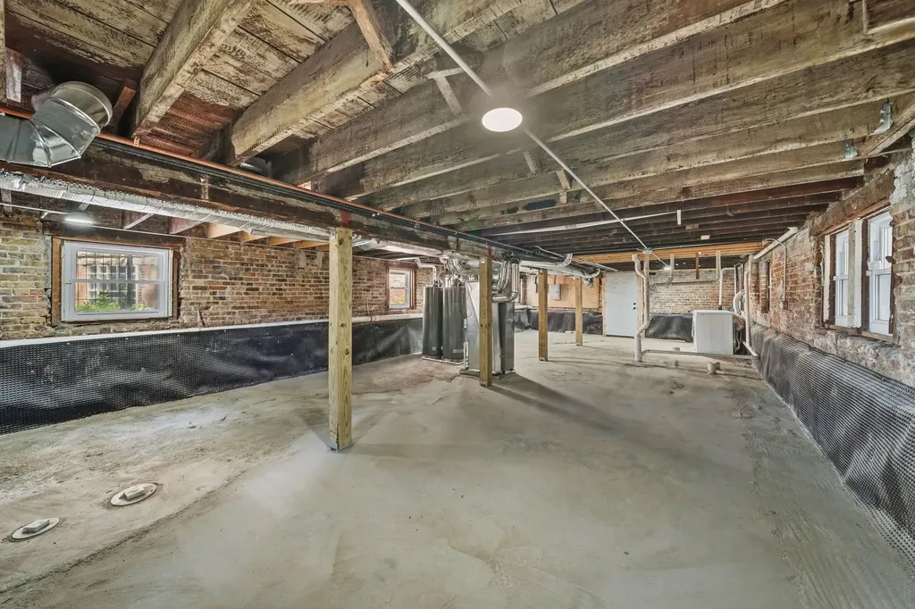 4508 West Congress Parkway Chicago IL 60624