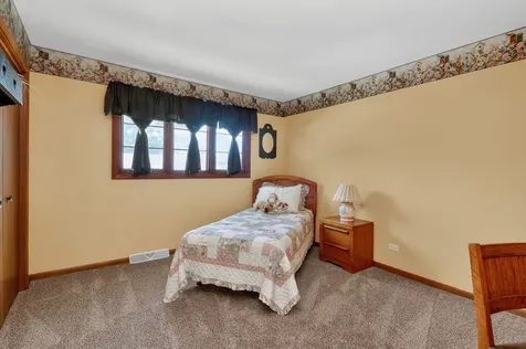 6325 W 124th Street Palos Heights IL 60463