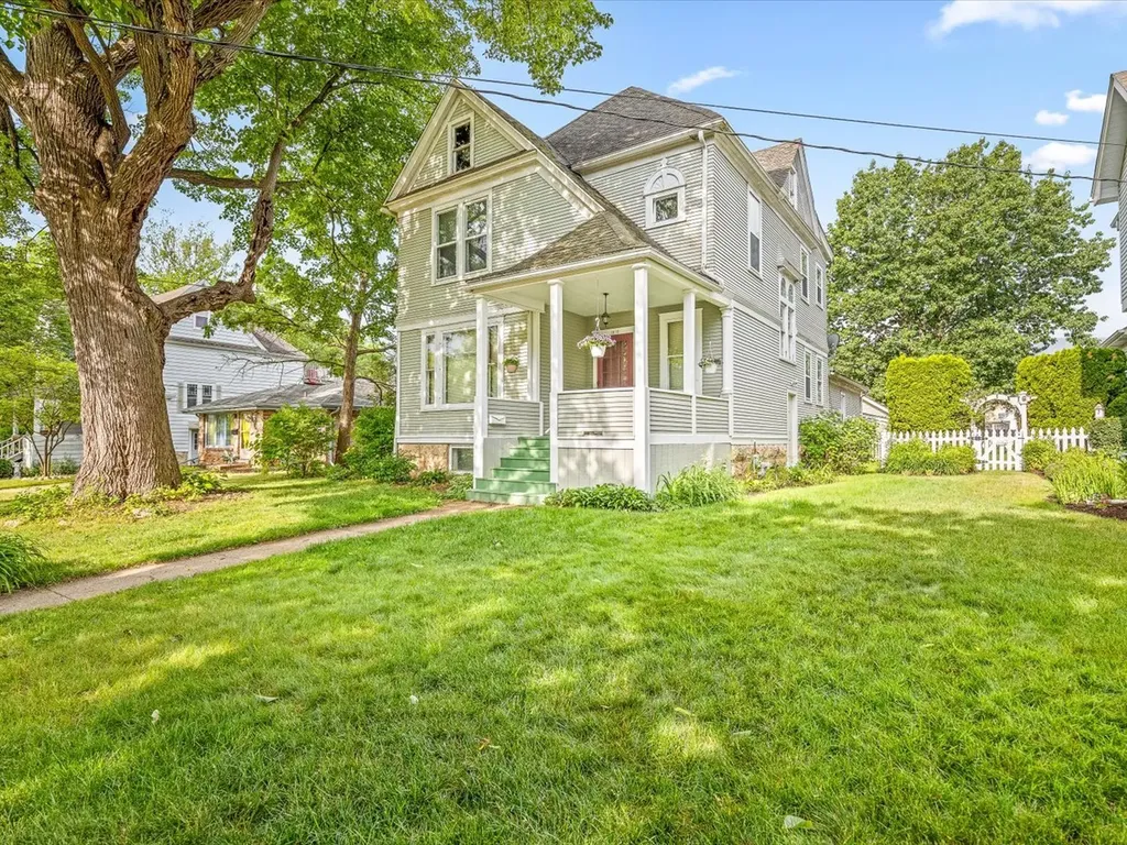 1810 Oxford Street Rockford IL 61103