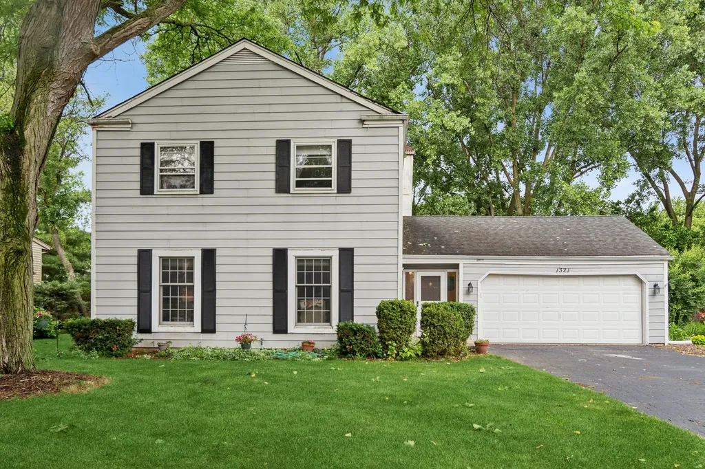 1321 Carol Lane Naperville IL 60565
