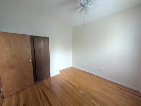 5616 North Winthrop Avenue Chicago IL 60660