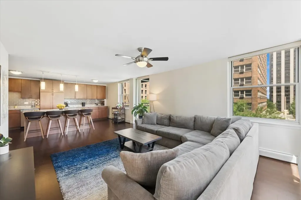 3033 North Sheridan Road Chicago IL 60657