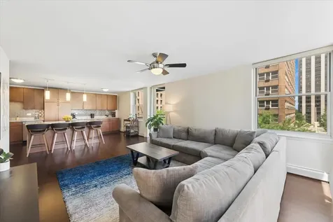 3033 North Sheridan Road Chicago IL 60657
