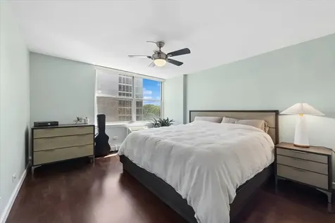 3033 North Sheridan Road Chicago IL 60657