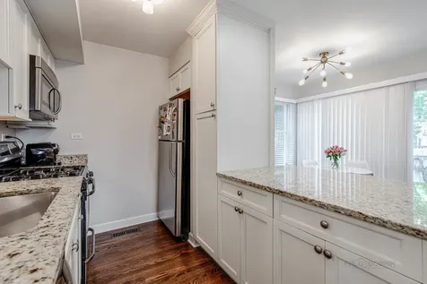 15 East North Avenue Lake Bluff IL 60044