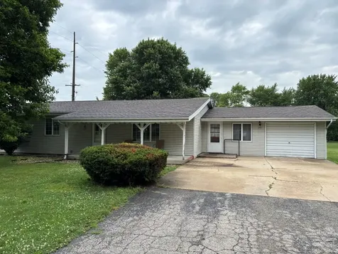 375 West Iroquois Street Sheldon IL 60966