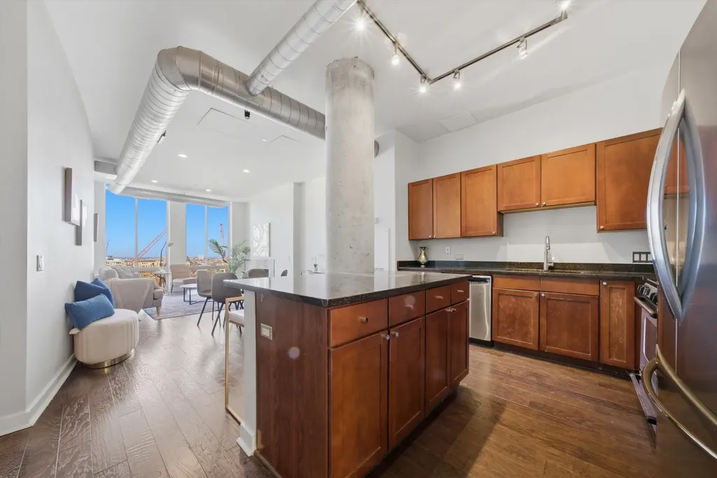 720 North Larrabee Street Chicago IL 60654