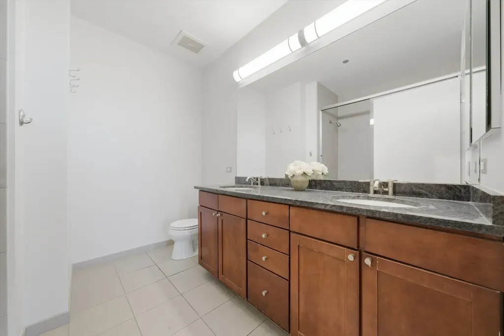 720 North Larrabee Street Chicago IL 60654