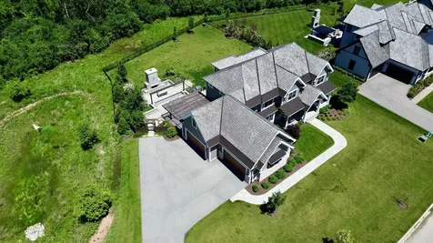 305 Briarwood Lane Lincolnshire IL 60069