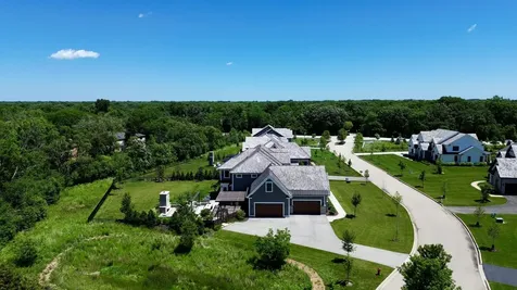 305 Briarwood Lane Lincolnshire IL 60069