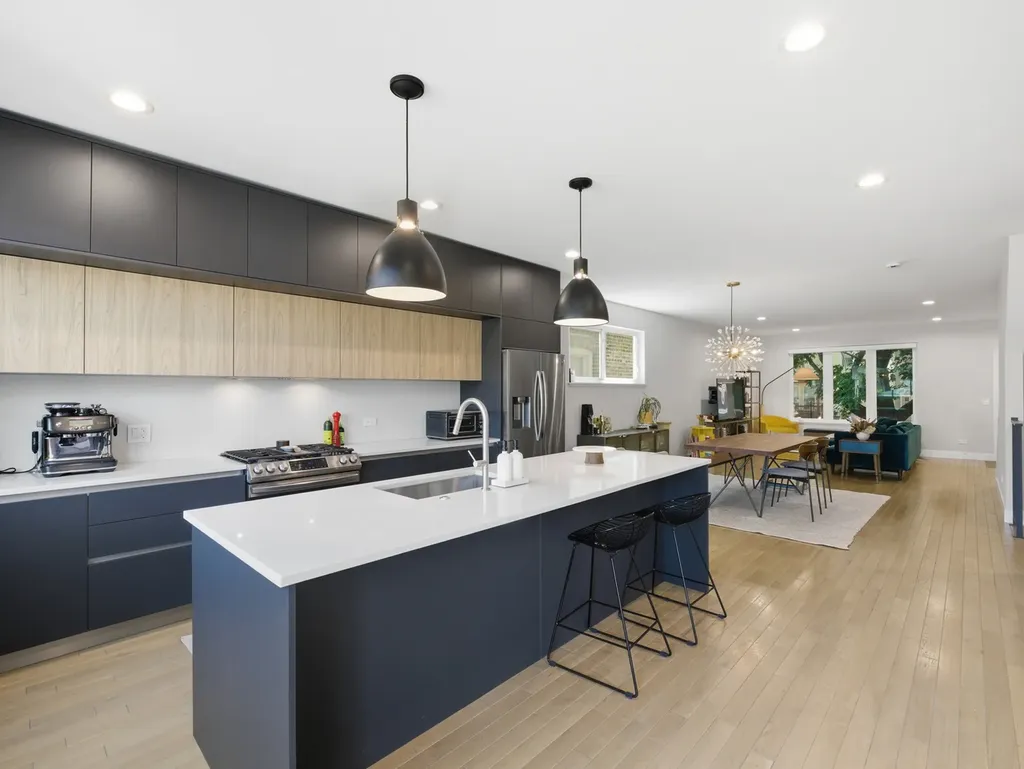 4334 West Shakespeare Avenue Chicago IL 60639