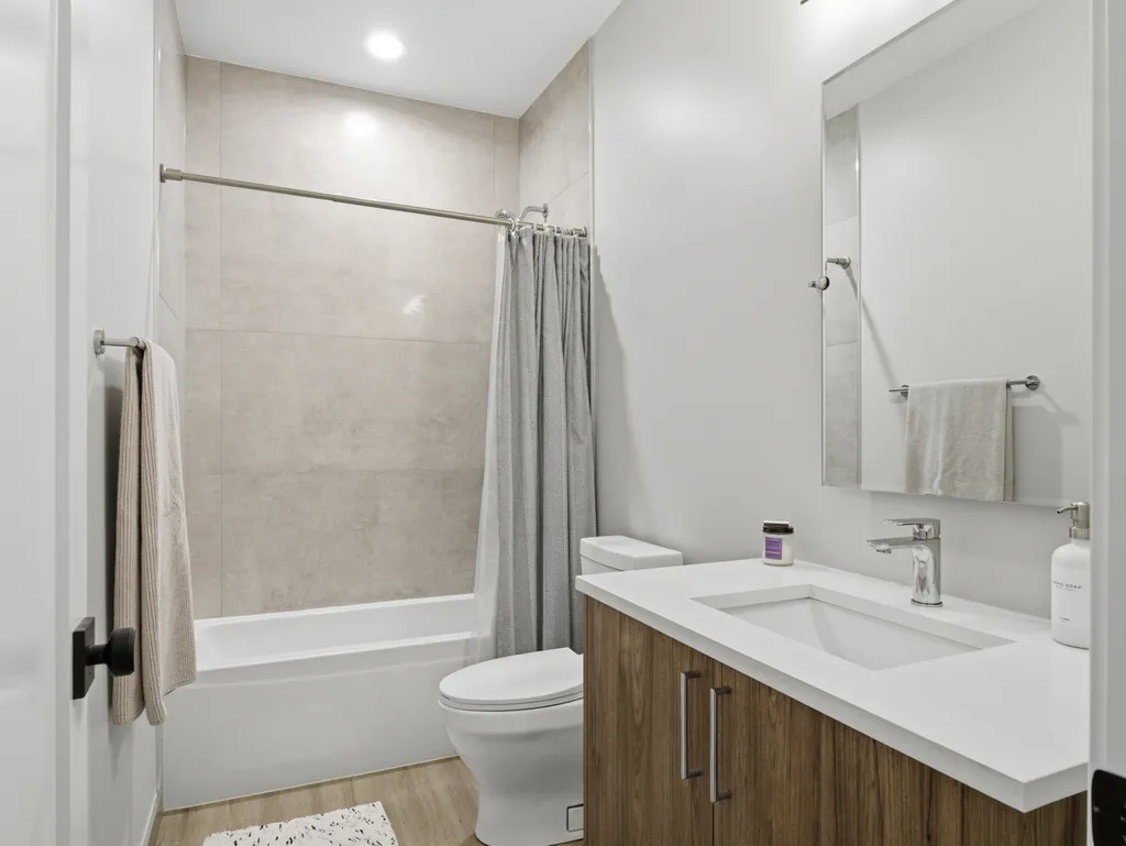 4334 West Shakespeare Avenue Chicago IL 60639