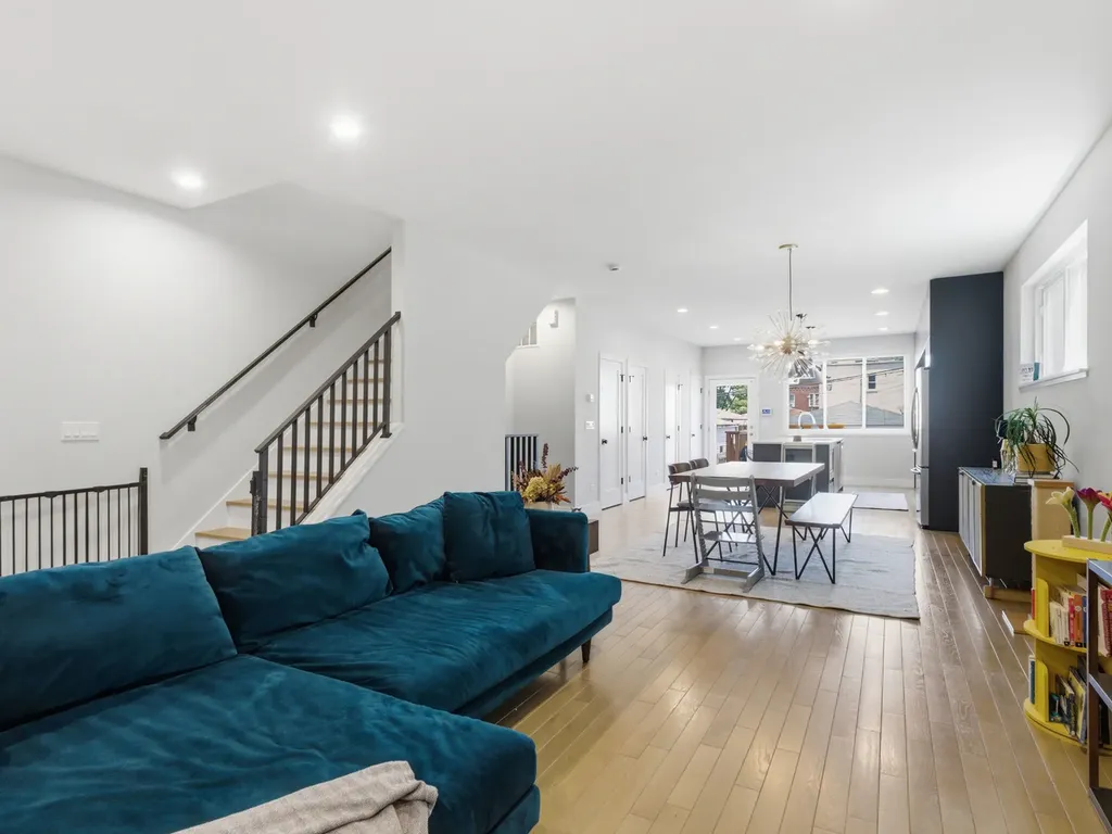 4334 West Shakespeare Avenue Chicago IL 60639