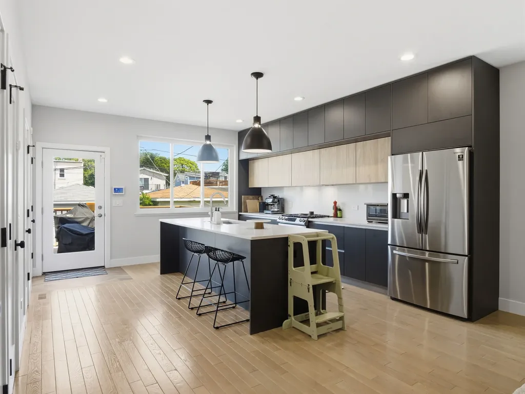 4334 West Shakespeare Avenue Chicago IL 60639