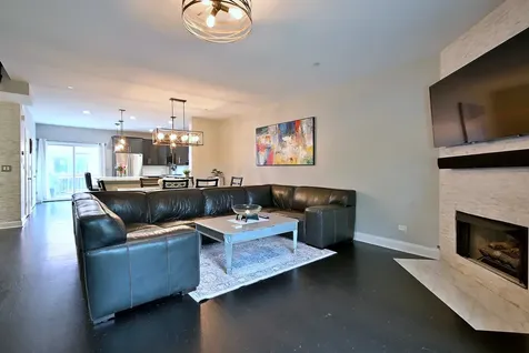 1192 South Clarence Avenue Oak Park IL 60304