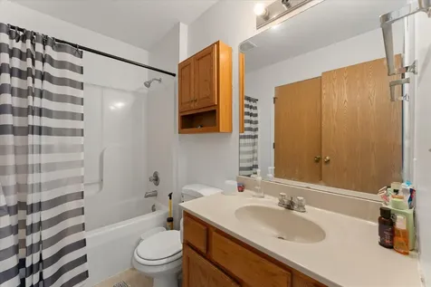36 Andy Court Bloomington IL 61704
