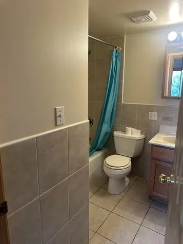 239 West 18th Street Chicago IL 60616