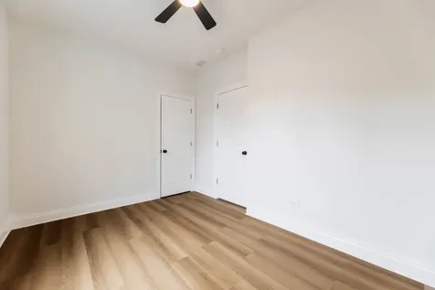 5203 South Peoria Street Chicago IL 60609