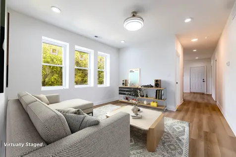 5203 South Peoria Street Chicago IL 60609