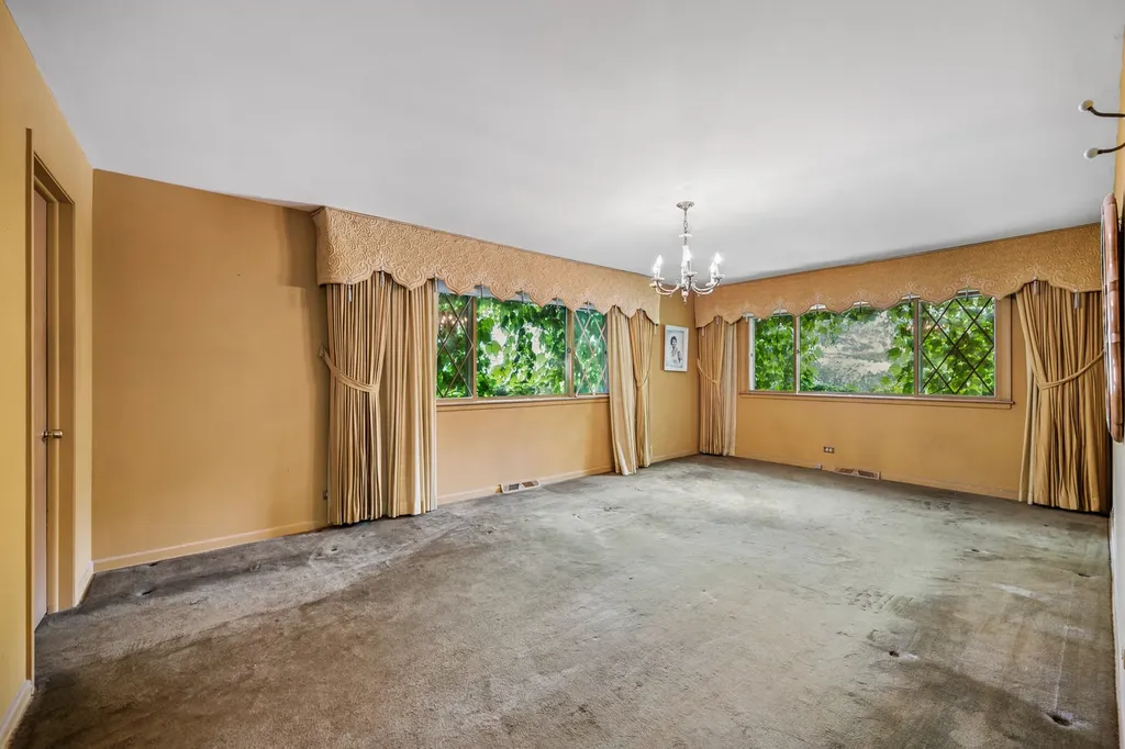 2419 Lake Avenue Wilmette IL 60091