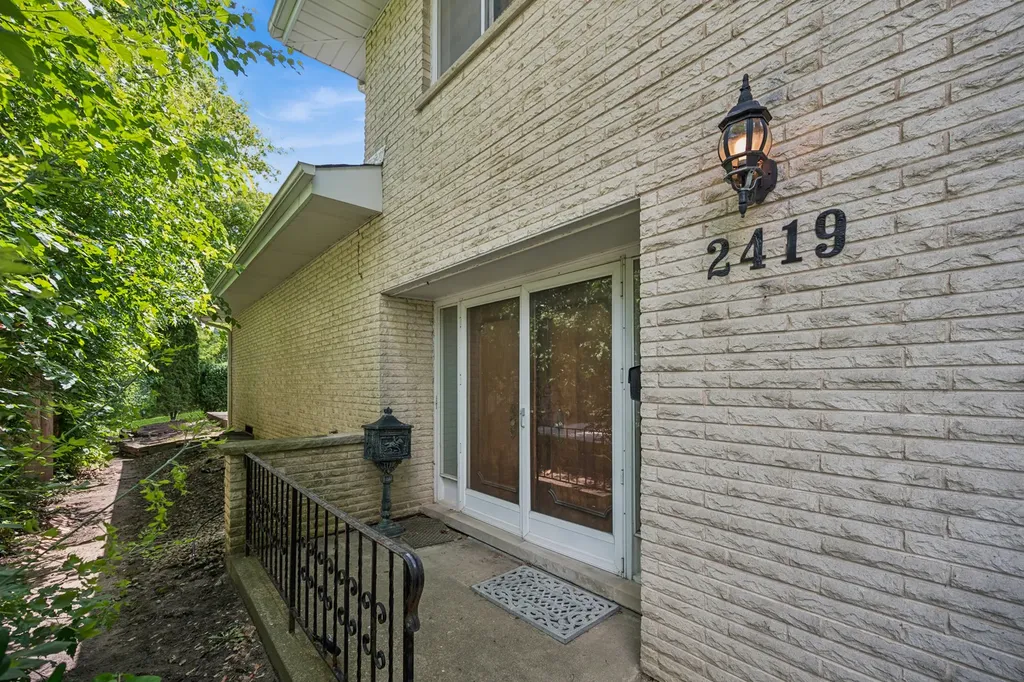 2419 Lake Avenue Wilmette IL 60091
