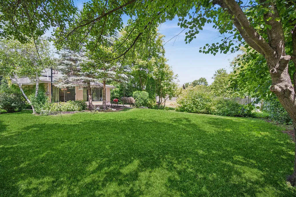 2419 Lake Avenue Wilmette IL 60091