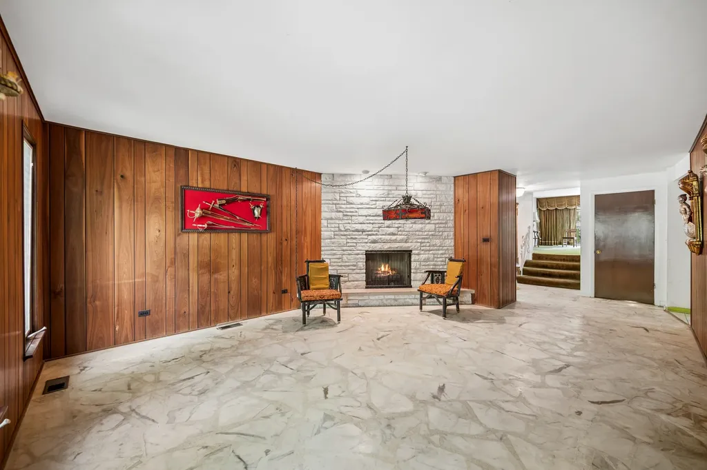 2419 Lake Avenue Wilmette IL 60091