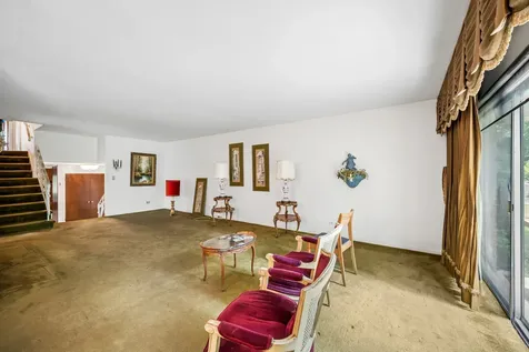 2419 Lake Avenue Wilmette IL 60091
