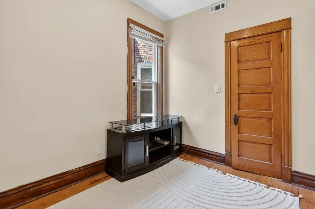 6525 South Vernon Avenue Chicago IL 60637