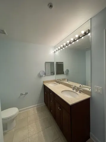 100 East 14th Street Chicago IL 60605