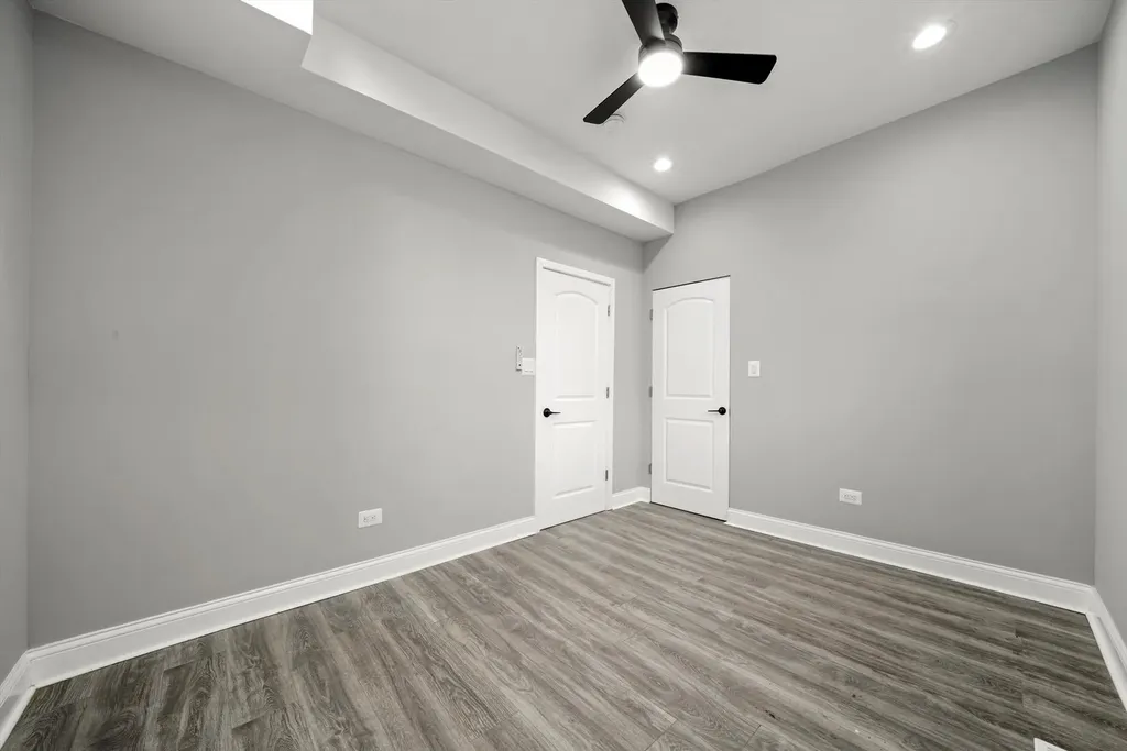 7918 South Anthony Avenue Chicago IL 60619