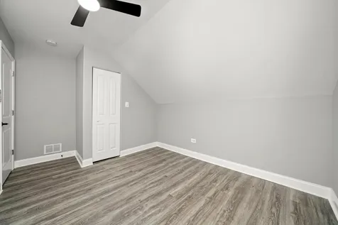 7918 South Anthony Avenue Chicago IL 60619