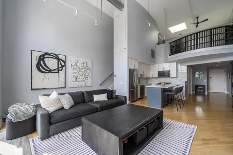 616 West Fulton Street Chicago IL 60661