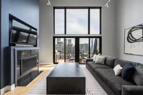 616 West Fulton Street Chicago IL 60661
