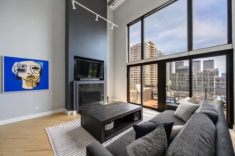 616 West Fulton Street Chicago IL 60661