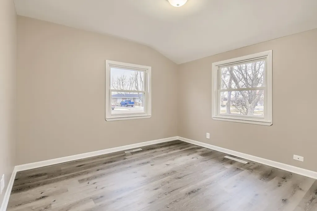 120 Roberts Road New Lenox IL 60451