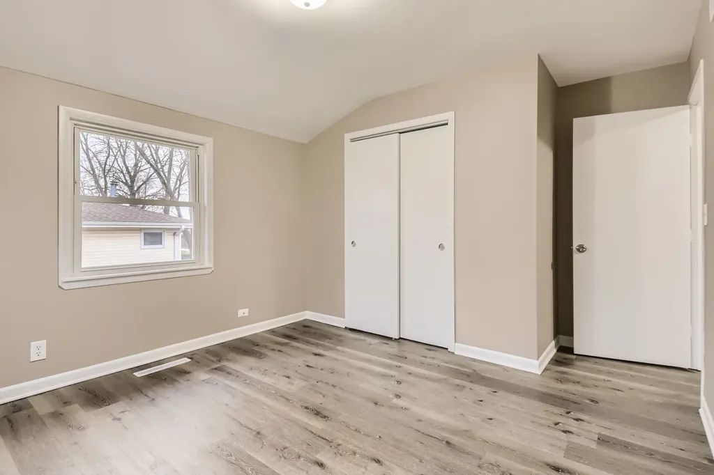 120 Roberts Road New Lenox IL 60451
