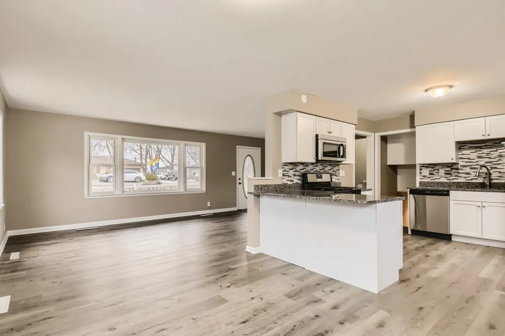120 Roberts Road New Lenox IL 60451
