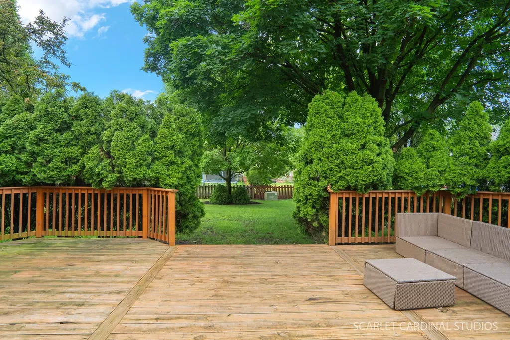 309 Foxworth Court Aurora IL 60502