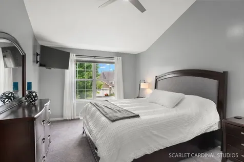 309 Foxworth Court Aurora IL 60502
