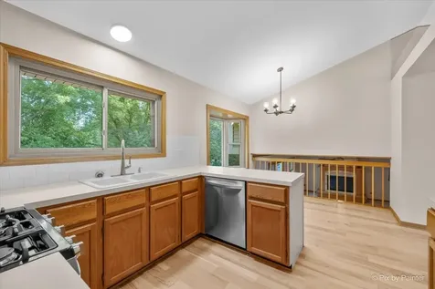 579 Crimson Drive Crystal Lake IL 60014