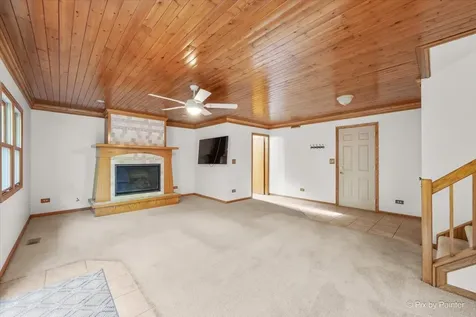 579 Crimson Drive Crystal Lake IL 60014