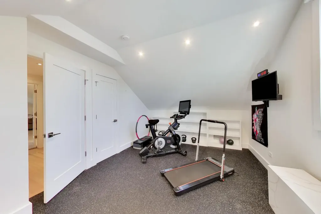 5241 West Dakin Street Chicago IL 60641