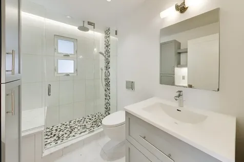 5241 West Dakin Street Chicago IL 60641