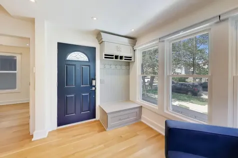 5241 West Dakin Street Chicago IL 60641