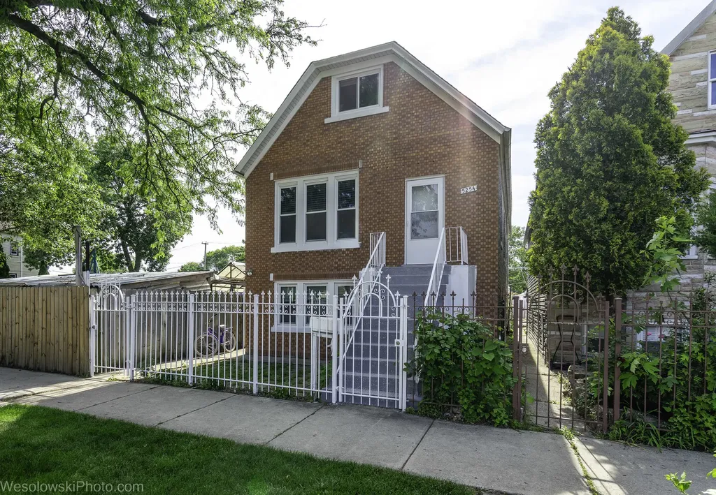 5254 South Campbell Avenue Chicago IL 60632