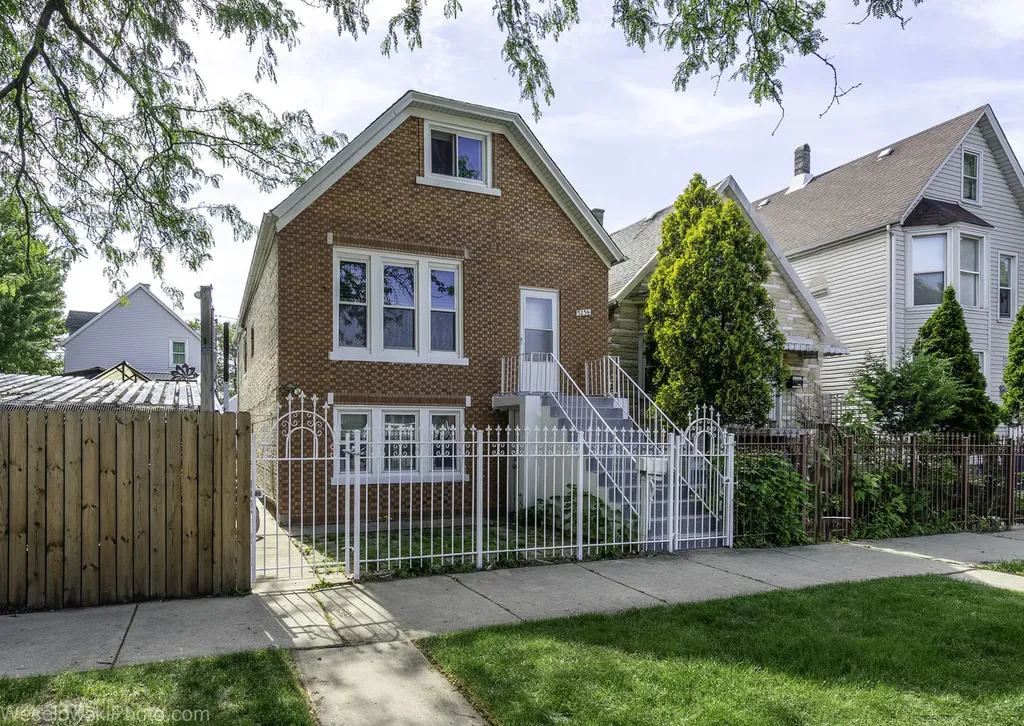 5254 South Campbell Avenue Chicago IL 60632
