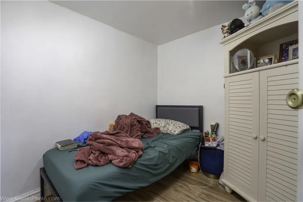 5254 South Campbell Avenue Chicago IL 60632