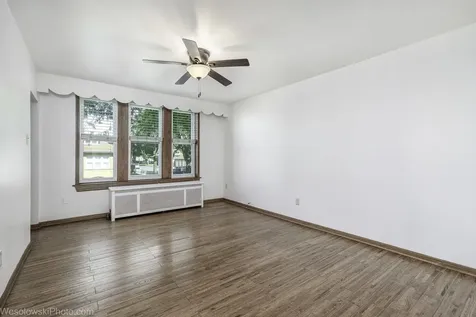 5254 South Campbell Avenue Chicago IL 60632