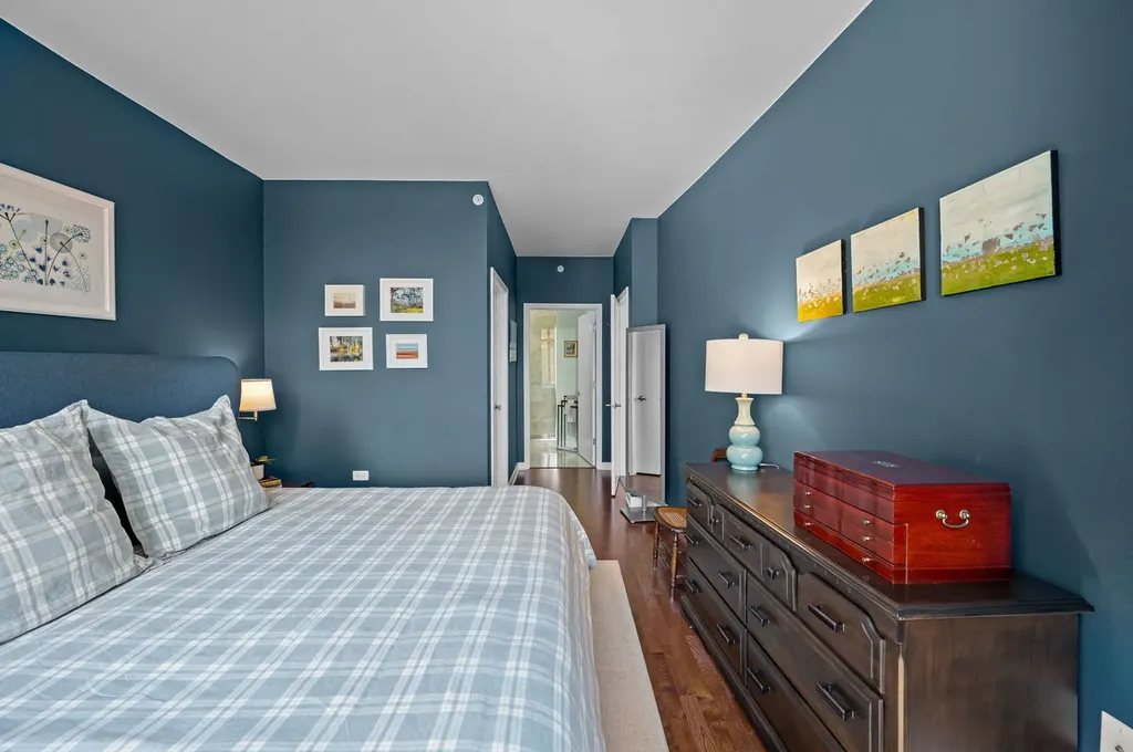 100 East 14th Street Chicago IL 60605
